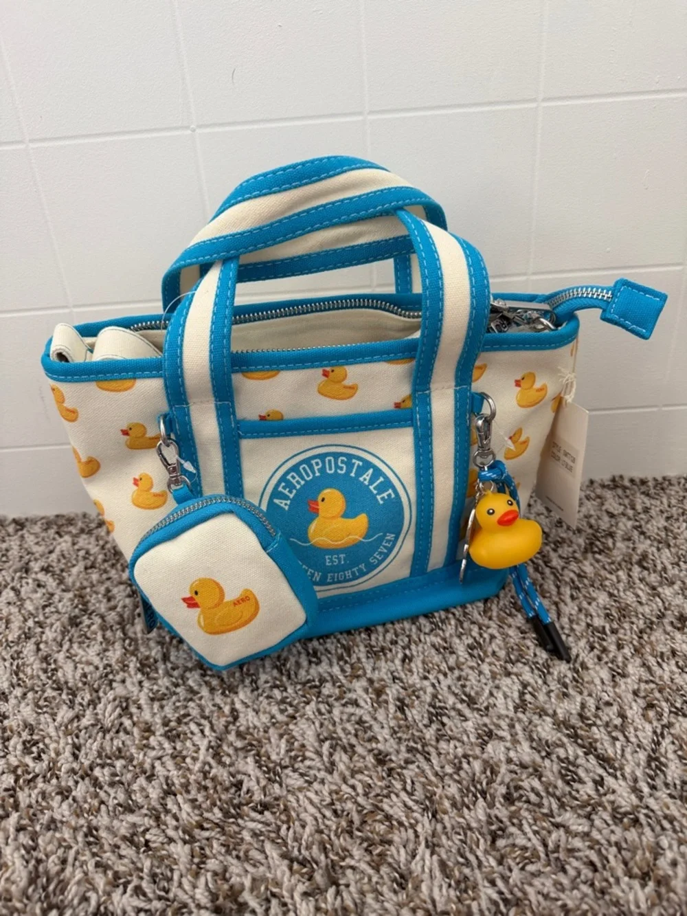 Aeropostale Duck Print Tote Bag - Picture 3 of 3